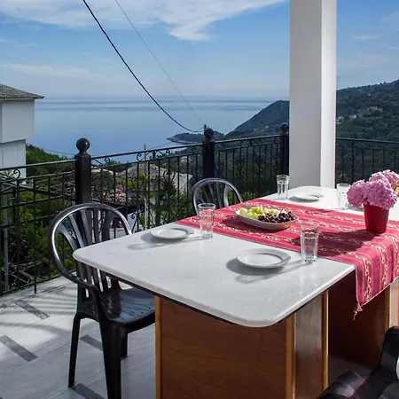 Paradeisos Apartment