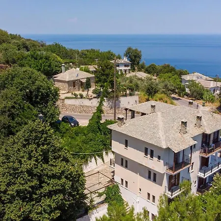 Paradeisos Pelion *