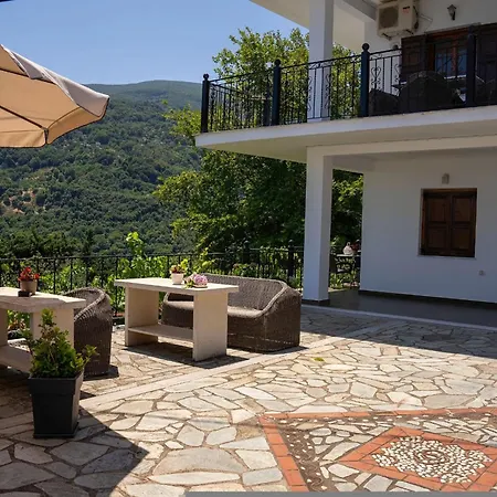 Paradeisos
