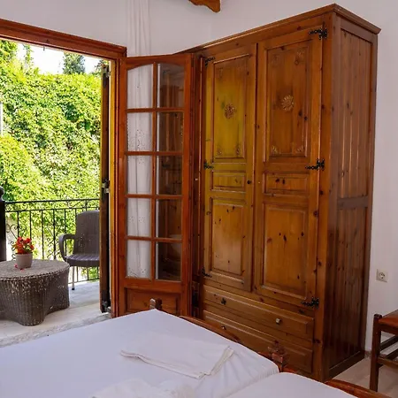 Paradeisos Apartment Agios Dimitrios (Magnesia)